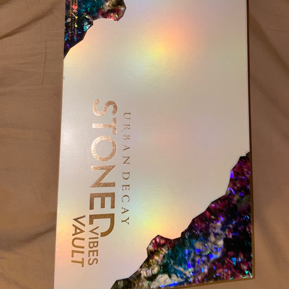 URBAN DECAY Stoned Vibes Vault NEW